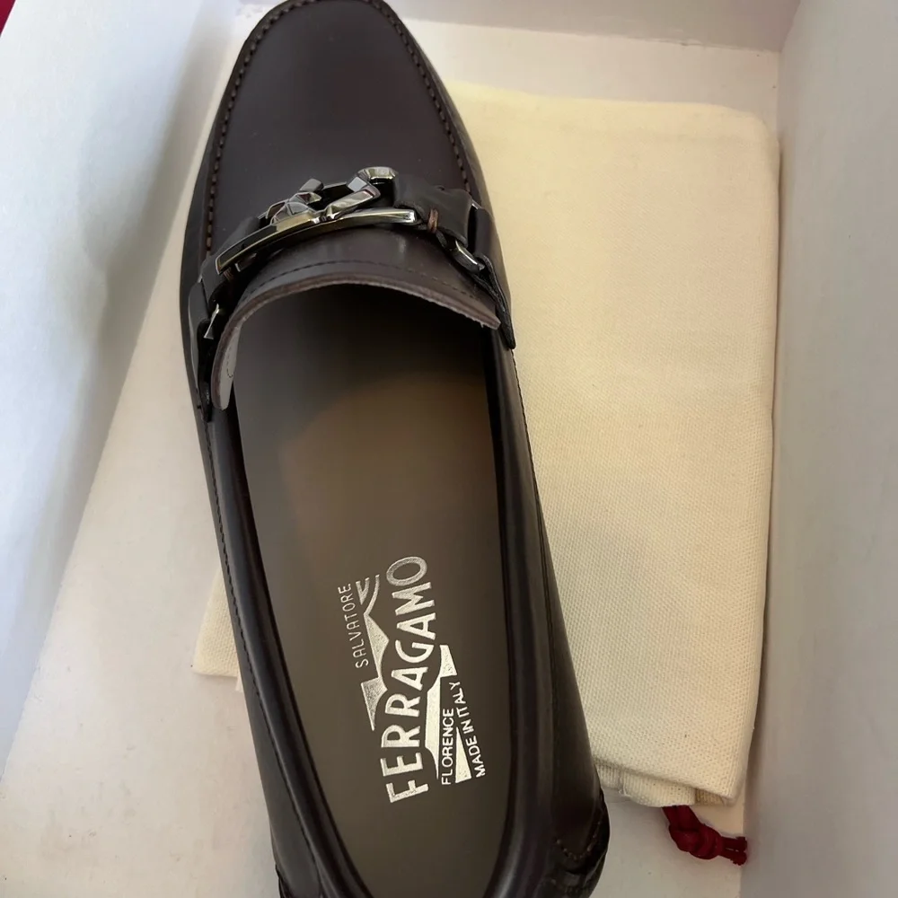 Salvatore Ferragamo Peter Hickory Light Grey Leather Slip On Driver Loafers